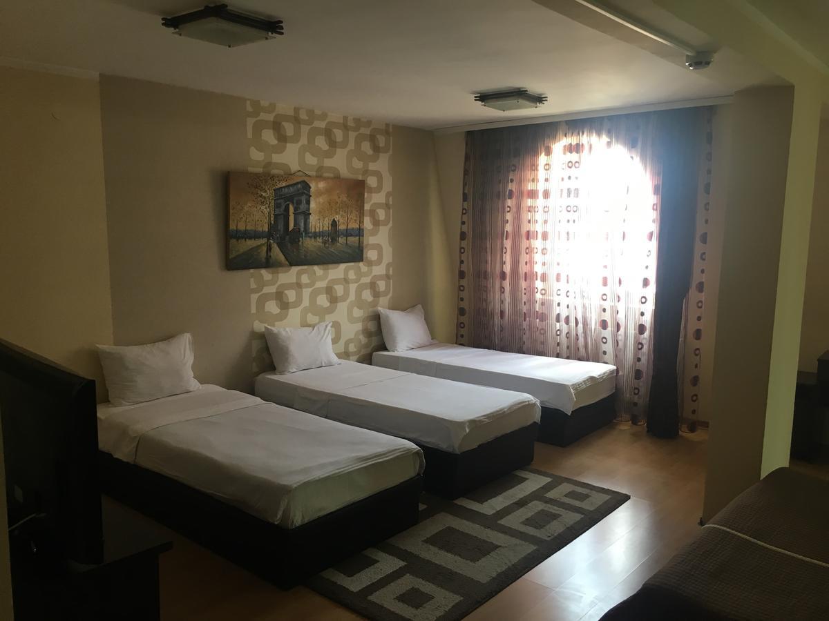 Garni Hotel Rile Men Ni Dış mekan fotoğraf
