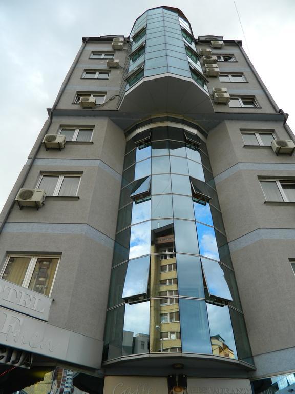 Garni Hotel Rile Men Ni Dış mekan fotoğraf